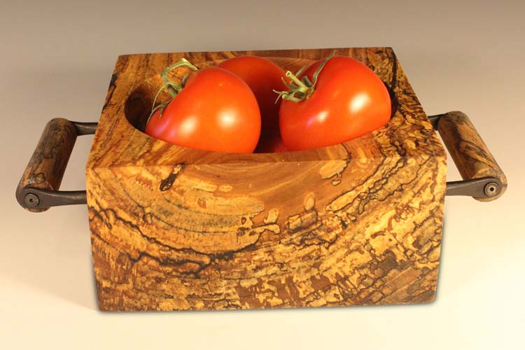 Wooden square bowl with handles (Elm): 7.5in x 7.5in x 3.5in (19cm x 19cm x 9cm)