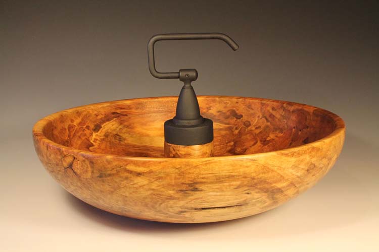 Wooden bowl with center handle (Maple): 18in x 5in (46cm x 13cm)
